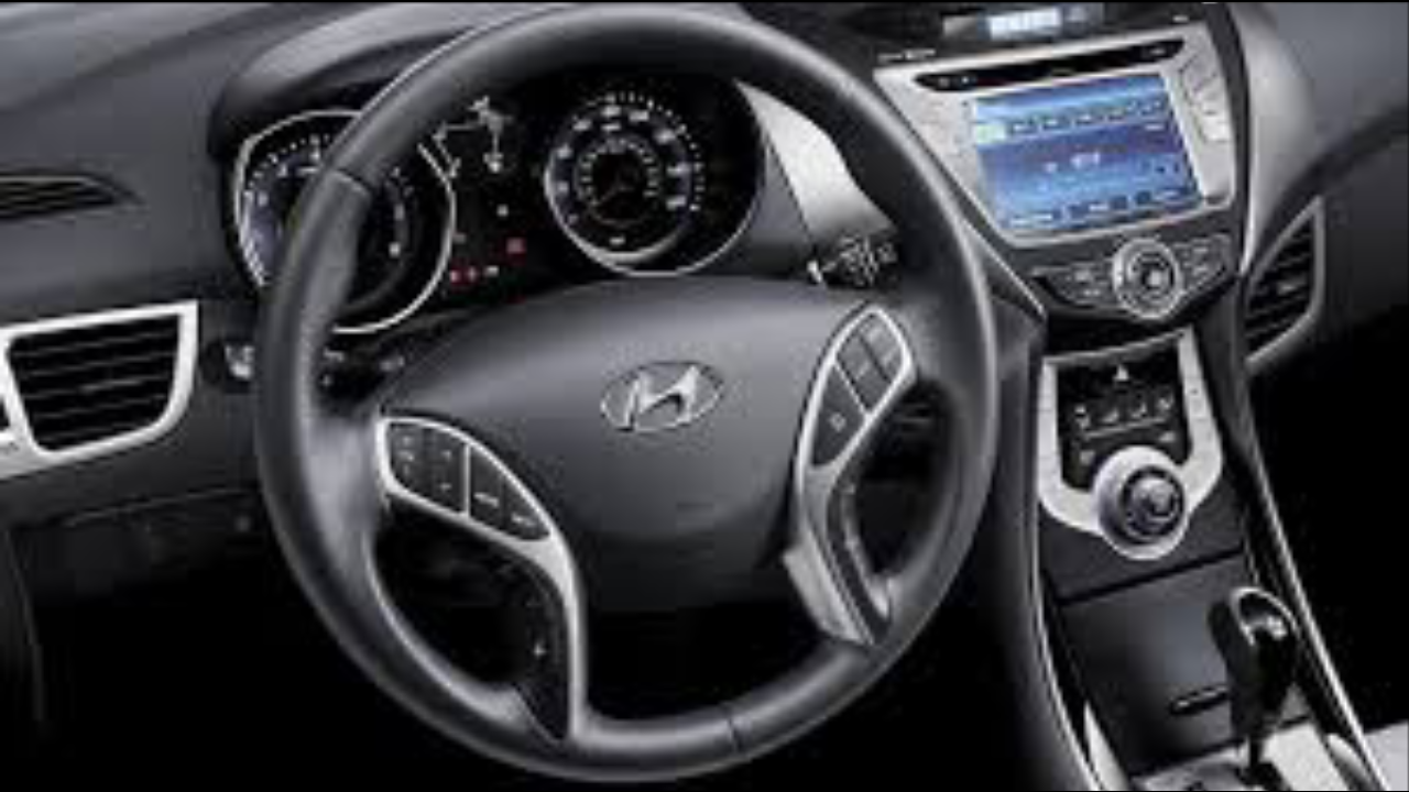 Хендай элантра сборка. Hyundai Elantra 2013 Interior. Элантра 2015 панель. Elantra 2012 Interior. Хендай Элантра 2013 салон.